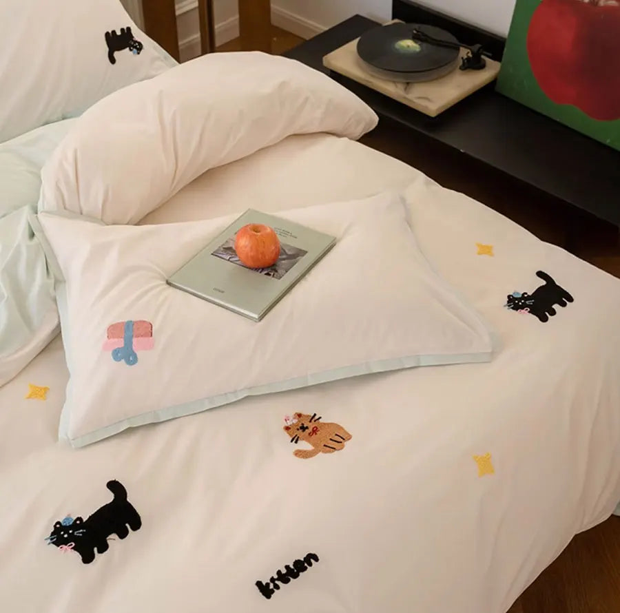 OKLULU  -   Cute Embroidery Cat Bedding Set 1.2 1.5 1.8 2.0 Teen,twin Full Queen King Cotton Home Textile Bed Sheet Pillow Case Quilt Cover