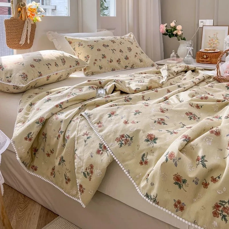 OKLULU  -  100%Cotton Vintage Floral Quilt + Pillow Case -Luxurious-- Summer and Autumn - Washable - Air Conditioned Room-Queen/Single