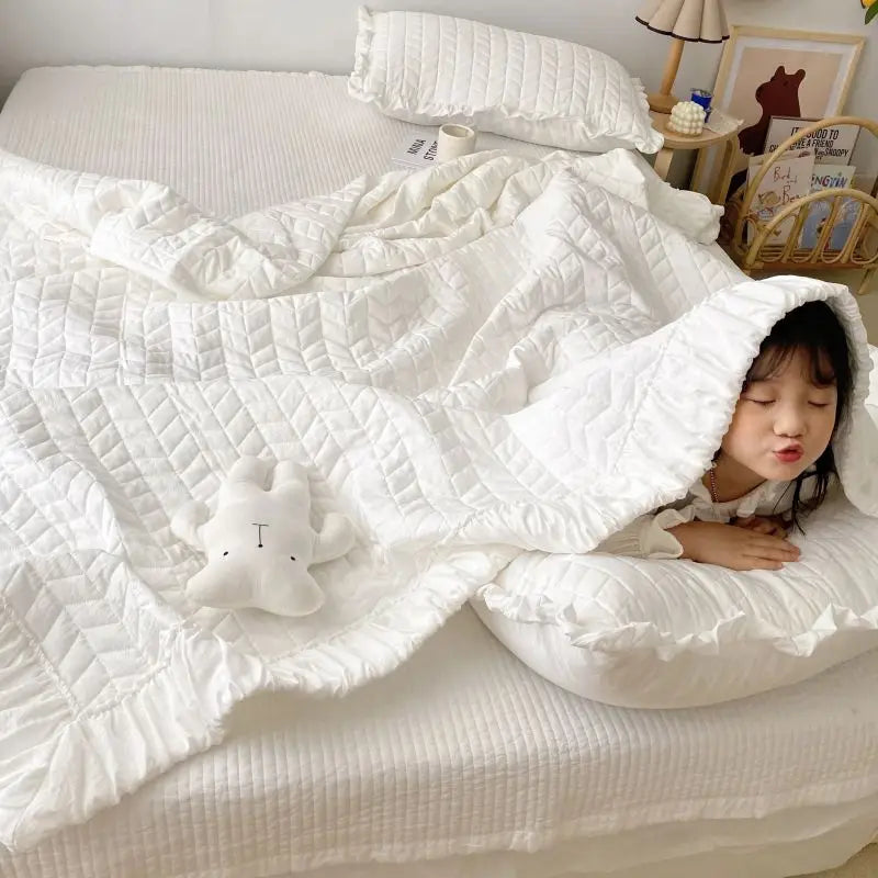 Oklulu Korean Style Quilted Summer Quilt Blanket Lightweight Cooling Air-conditioning Comforter Quilt Soft Thin Quilt Machine Washable