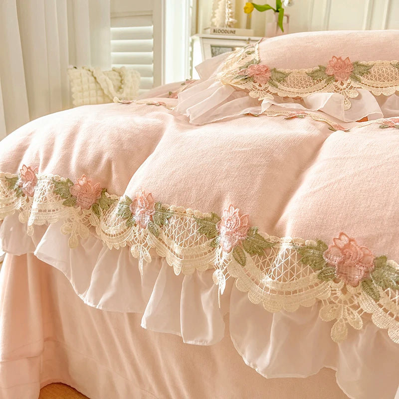 Pink Super Soft Velvet Fleece Luxury Princess Bedding Set Flowers Embroidery Lace Ruffles Duvet Cover Set Bed Sheet Pillowcase