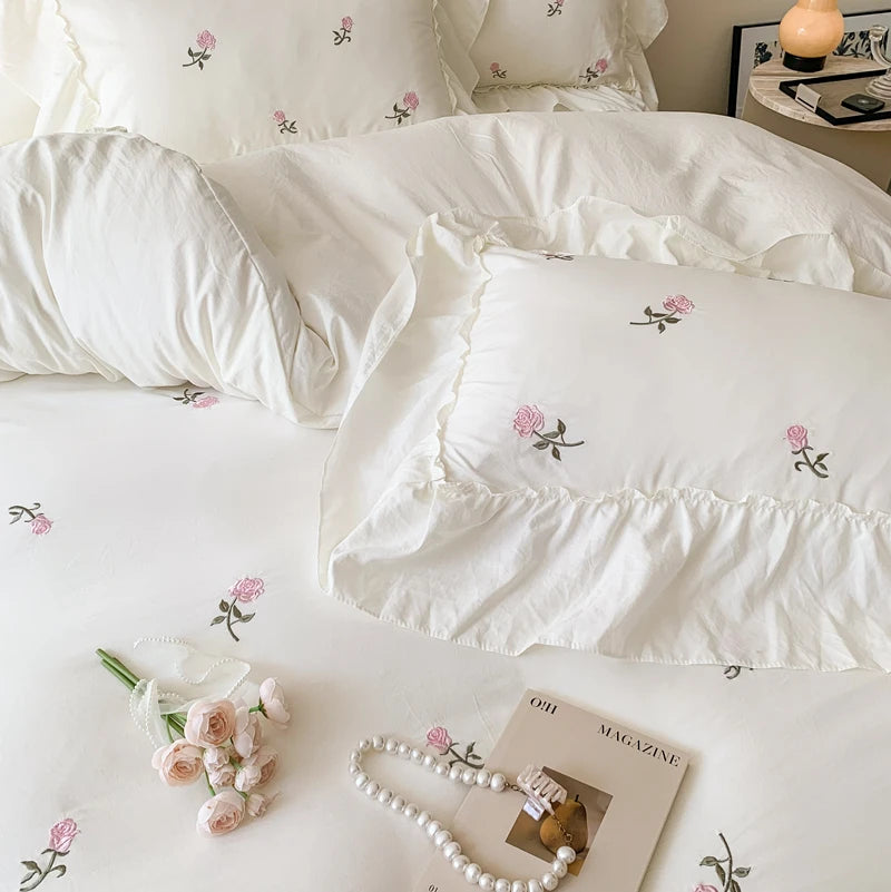 Oklulu 3pcs Rose Embroidered Duvet Cover Set (1*Duvet Cover + 2*Pillowcase, Without Core), Princess Style Lace Bedding Set