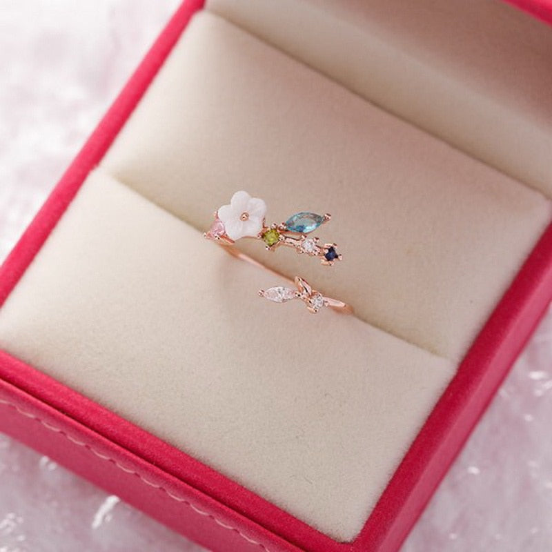 New Fashion Micro-inlaid Crystal Zircon Rings Sweet Elegant Flower Ring for Girl Women Finger Bague Jewelry Bridal Gift Delicate