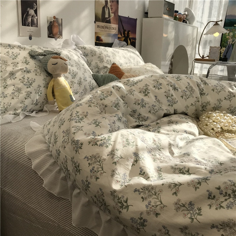 Kawaii Vintage Bedding Set 3/4 pcs 100% Cotton Pattern with Flower Lace Comforter Set Cute Warm Bed Sheets Duvet Cover 2021 New