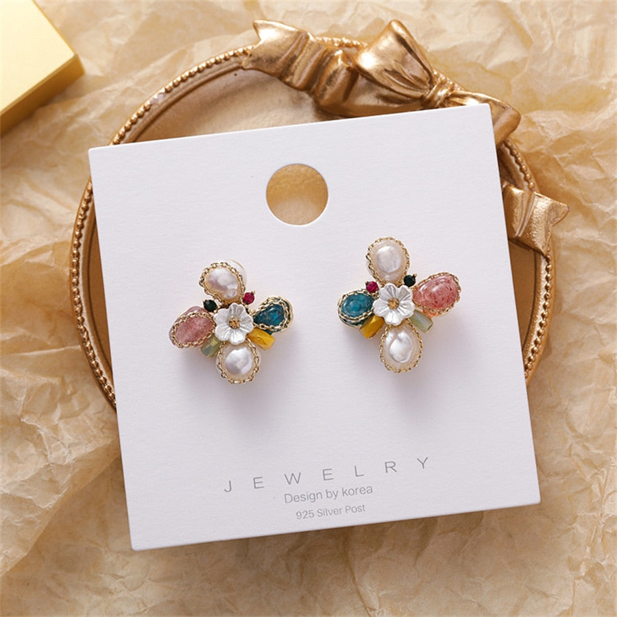 Korean Fashion Classic Round Wreath Pink Green Crystal Flower Stud Earrings Sweet Daisy Flower Ear Jewelry Brinco Gift for Women