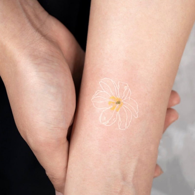 Waterproof Temporary Tattoo Stickers New Craft White Daisy Flower Leaves Tattoo Flash Tattoo Arm Female Male