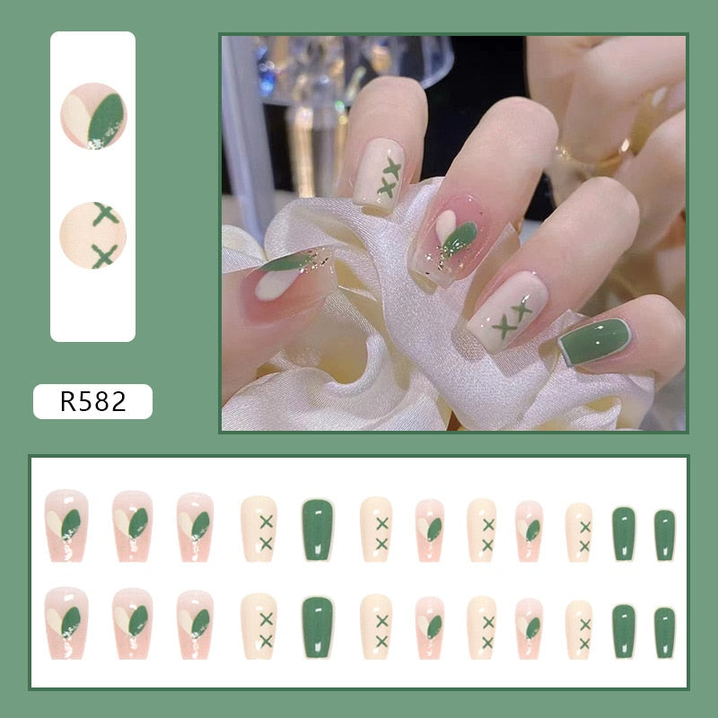 24Pcs/Set Short False Press on Nail Tip with Glue Designs Detachable Reusable Fake Nails with Glue Stick-on Nail Art DIY Tips