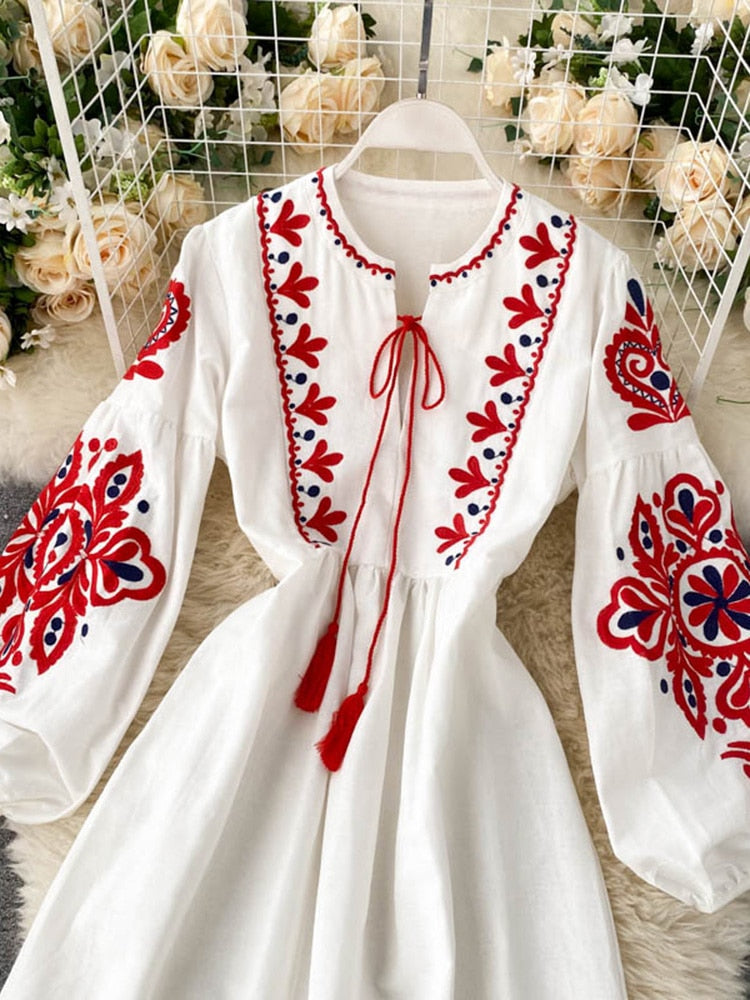 Bohemian O-Neck Lantern Sleeve Dress