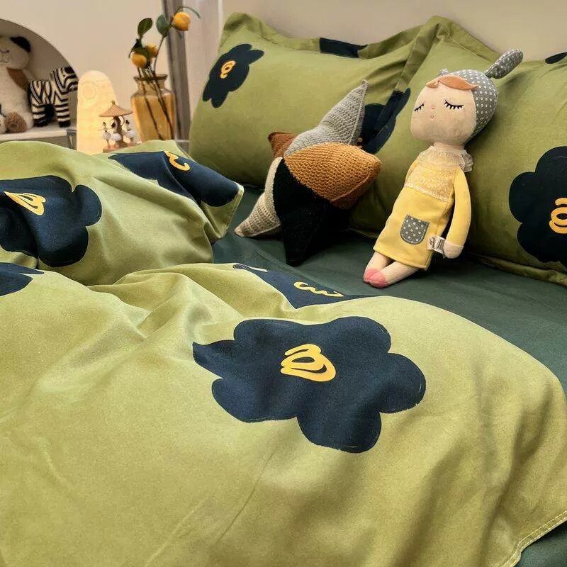 Ins Cartoon Sheep Flowers Bedding Set Duvet Cover Soft Queen King Size Flat Bed Sheet Quilt Cover Pillowcase Kawaii