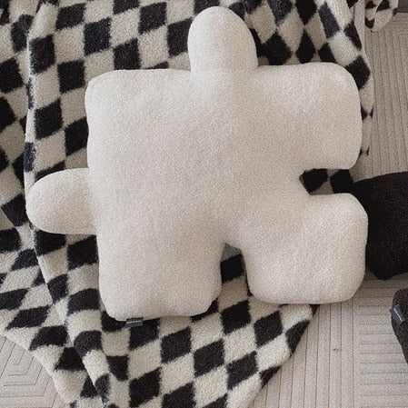 Blacket White Irregular Jigsaw Seat Cushion Chair Soft Back Cushion Home Decor Throw Pillow Comfortable Teddy Velvet Cushions