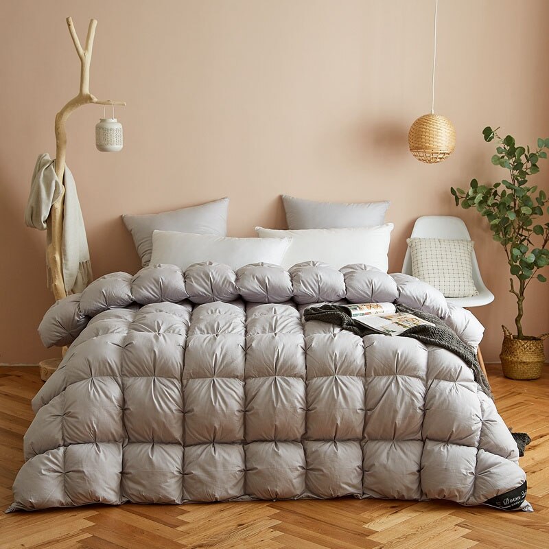 High Grade 100% White Goose Down Quilt Winter Warm Feather Duvet Queen King Cozy Lightweight 3D Bread Comforter Pinch Pleated