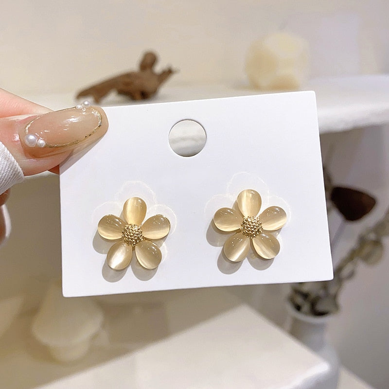 Korean Elegant Zircon Flower Stud Earrings for Women Girls Fashion Shell Small Flower Earring Boucle D'oreille Oorbellen Jewelry