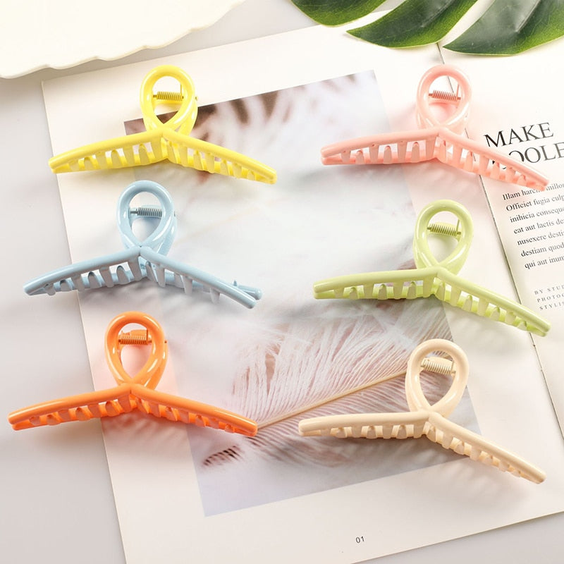 2022 Korean Solid Color Large Hair Claw Clips Fashion Matte Hair Claws Hairpin Women Girls Barrette Hair Accessories