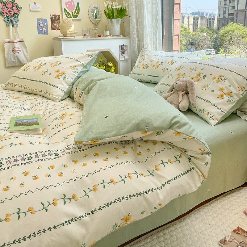 Flowering Plant Print Queen Bedding Set Cotton Soft Comfortable Duvet Cover Set with Sheets Skin Friendly Comforter Bedding Sets