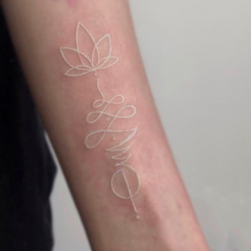 Waterproof Temporary Tattoo Sticker New Craft White Line Flower Symbol Tattoo Flash Tattoo Arm Female Male
