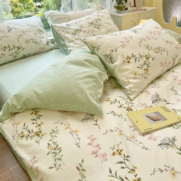 Flowering Plant Print Queen Bedding Set Cotton Soft Comfortable Duvet Cover Set with Sheets Skin Friendly Comforter Bedding Sets