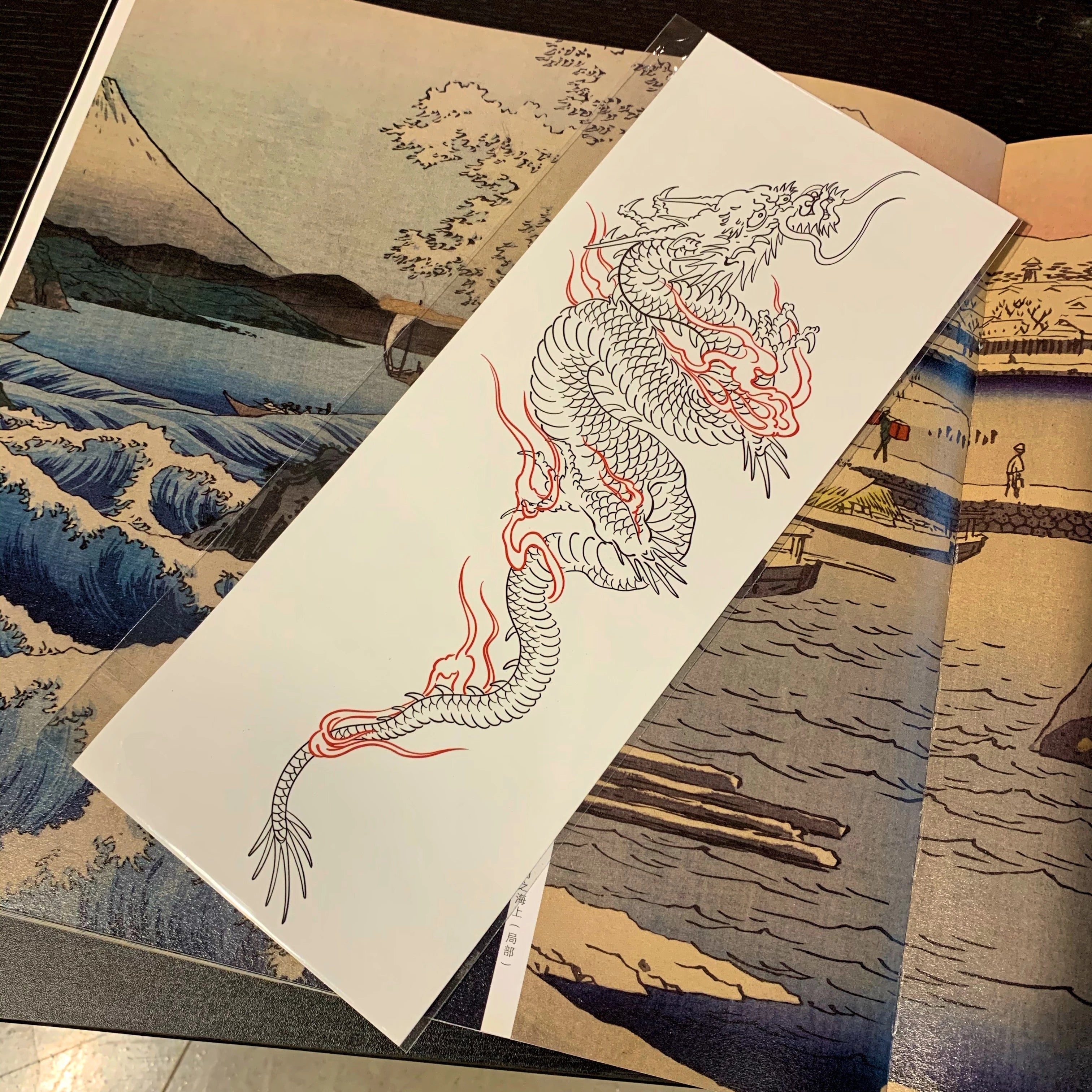 Waterproof Temporary Tattoo Sticker Japanese Style Black White Flame Dragon Body Art Fake Tattoo Flash Tattoo Arm Female Male