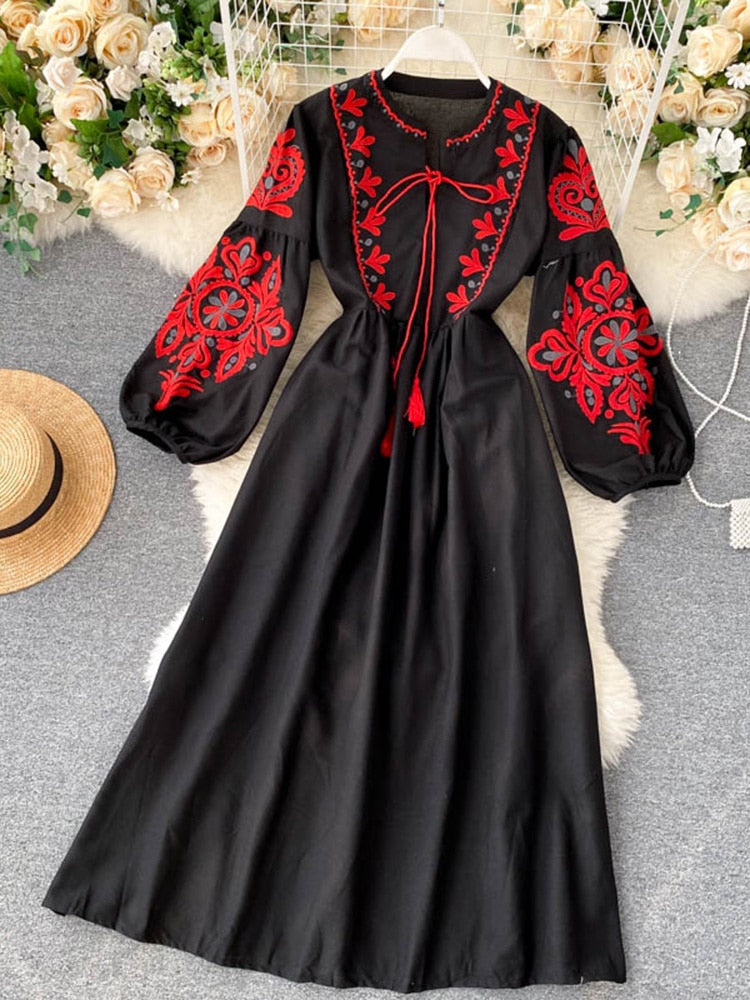 Bohemian O-Neck Lantern Sleeve Dress