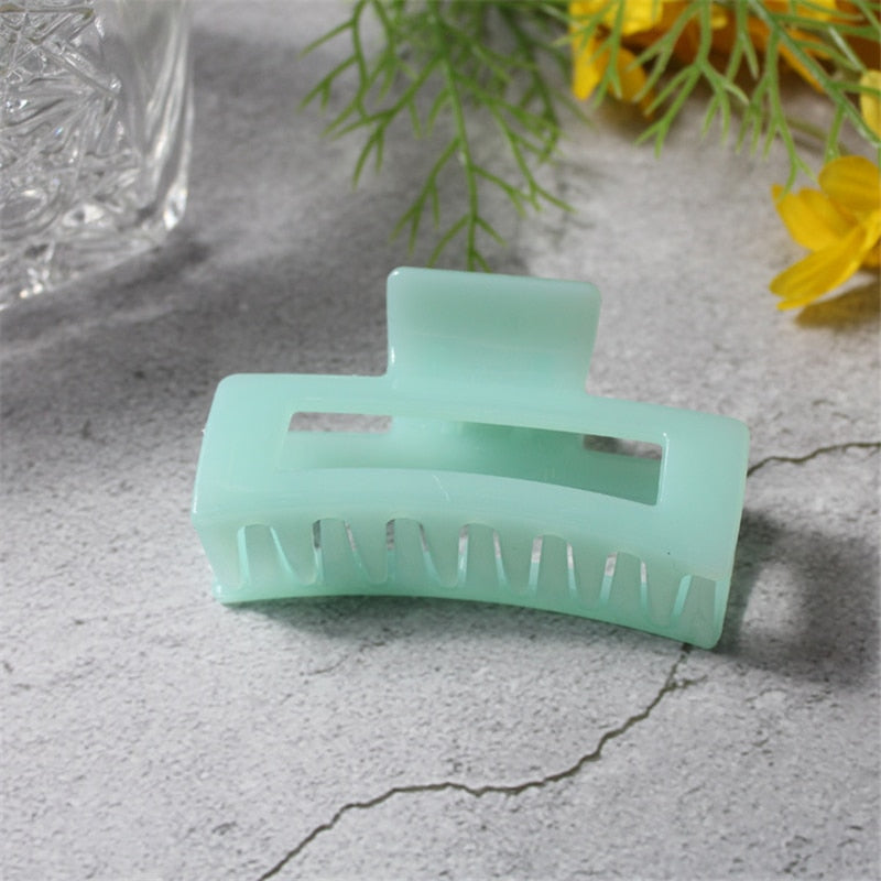 2022 Korean Solid Color Large Hair Claw Clips Fashion Matte Hair Claws Hairpin Women Girls Barrette Hair Accessories