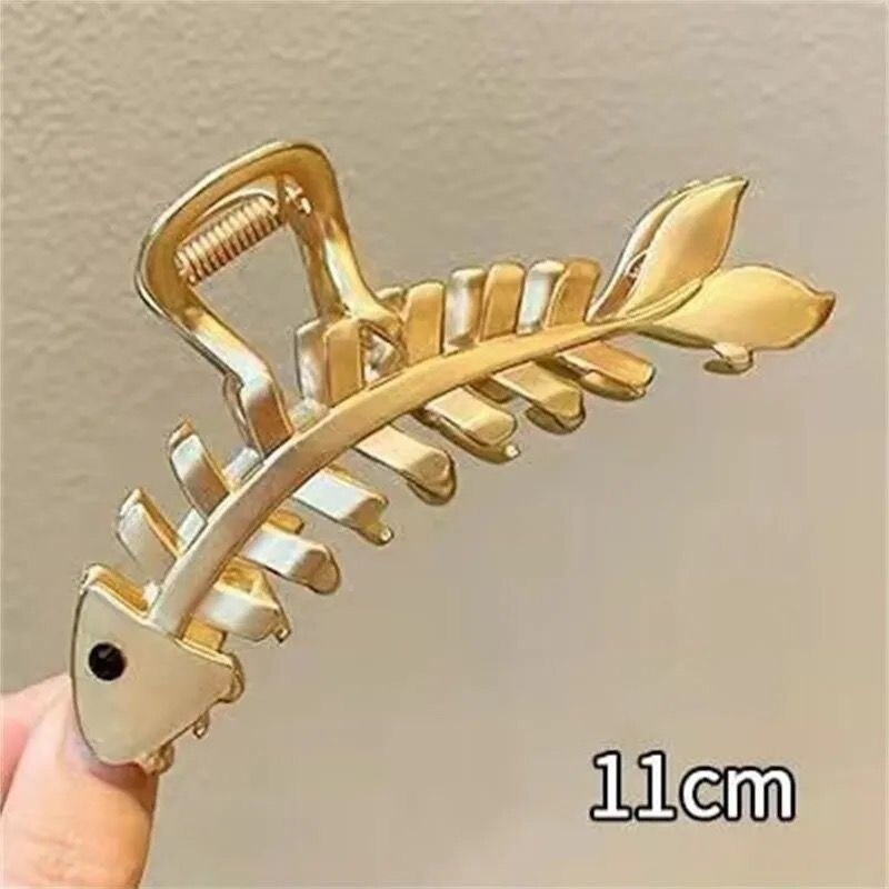 Fashion Women Hair Claw Clips Bath Crab Korean Pearl Cross Hairpins Barrette Headwear for Girls Fashion Hair Accessories Gift