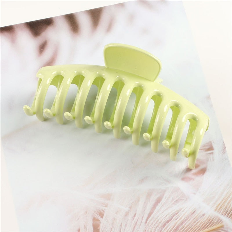 2022 Korean Solid Color Large Hair Claw Clips Fashion Matte Hair Claws Hairpin Women Girls Barrette Hair Accessories