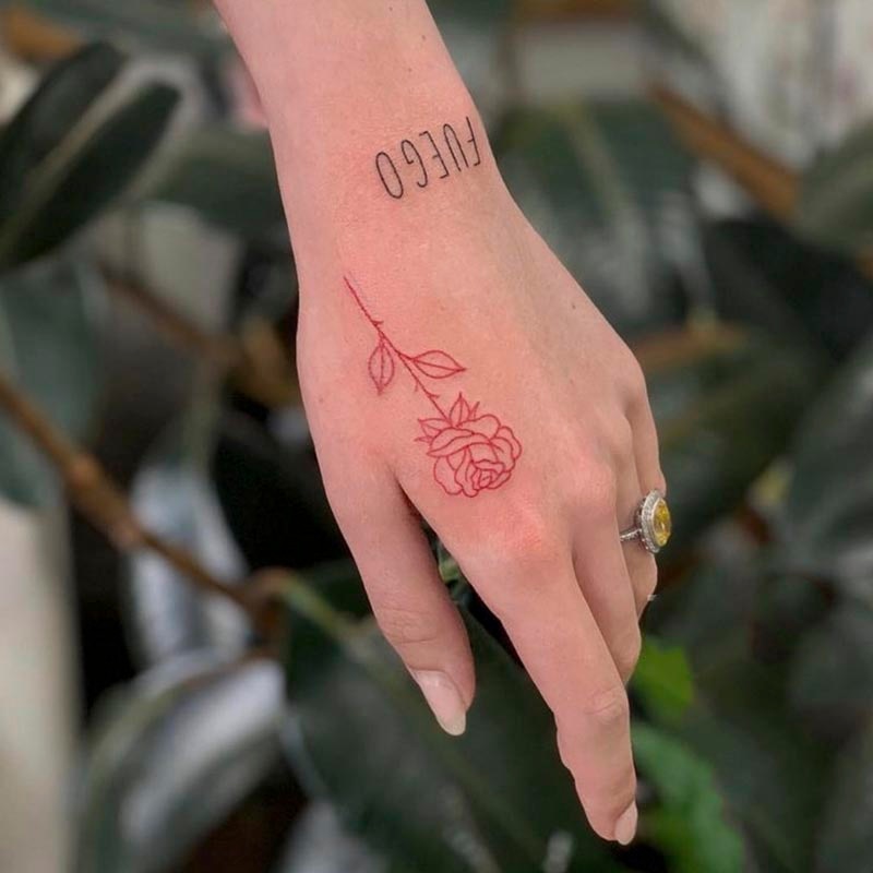 Waterproof Temporary Tattoo Sticker Red Line Rose English Alphabet Design Body Art Fake Tattoo Flash Tattoo Back of Hand Female