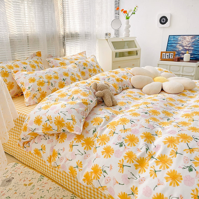 New Cartoon Foral Print Polyester Bedding Set Full Size Soft Thicken Duvet Cover Set with Flat Sheet Quilt Cover and Pillowcase